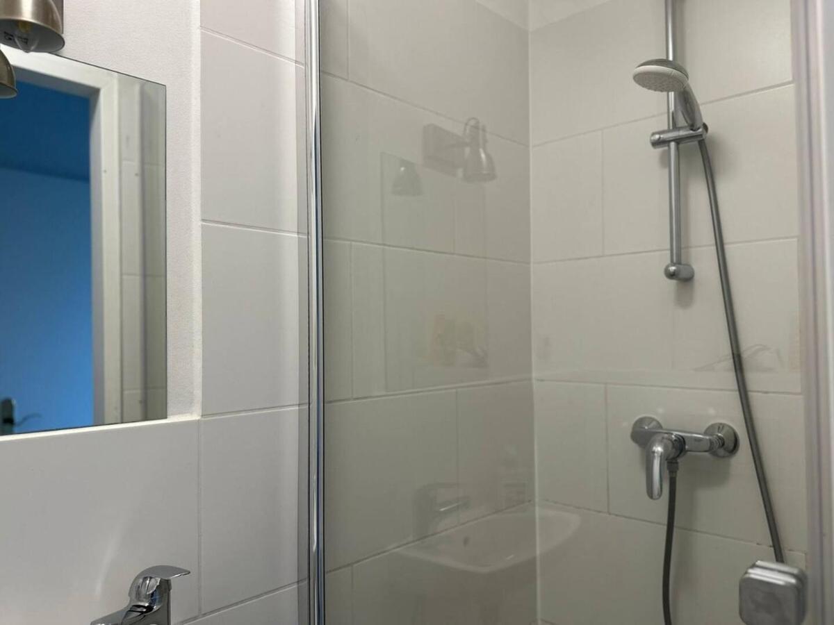 Apartament Perfect Location, 2 Min To Main Station Wiedeń Zewnętrze zdjęcie