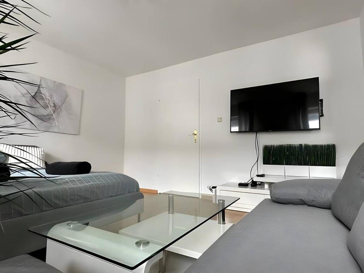 Apartament Perfect Location, 2 Min To Main Station Wiedeń Zewnętrze zdjęcie